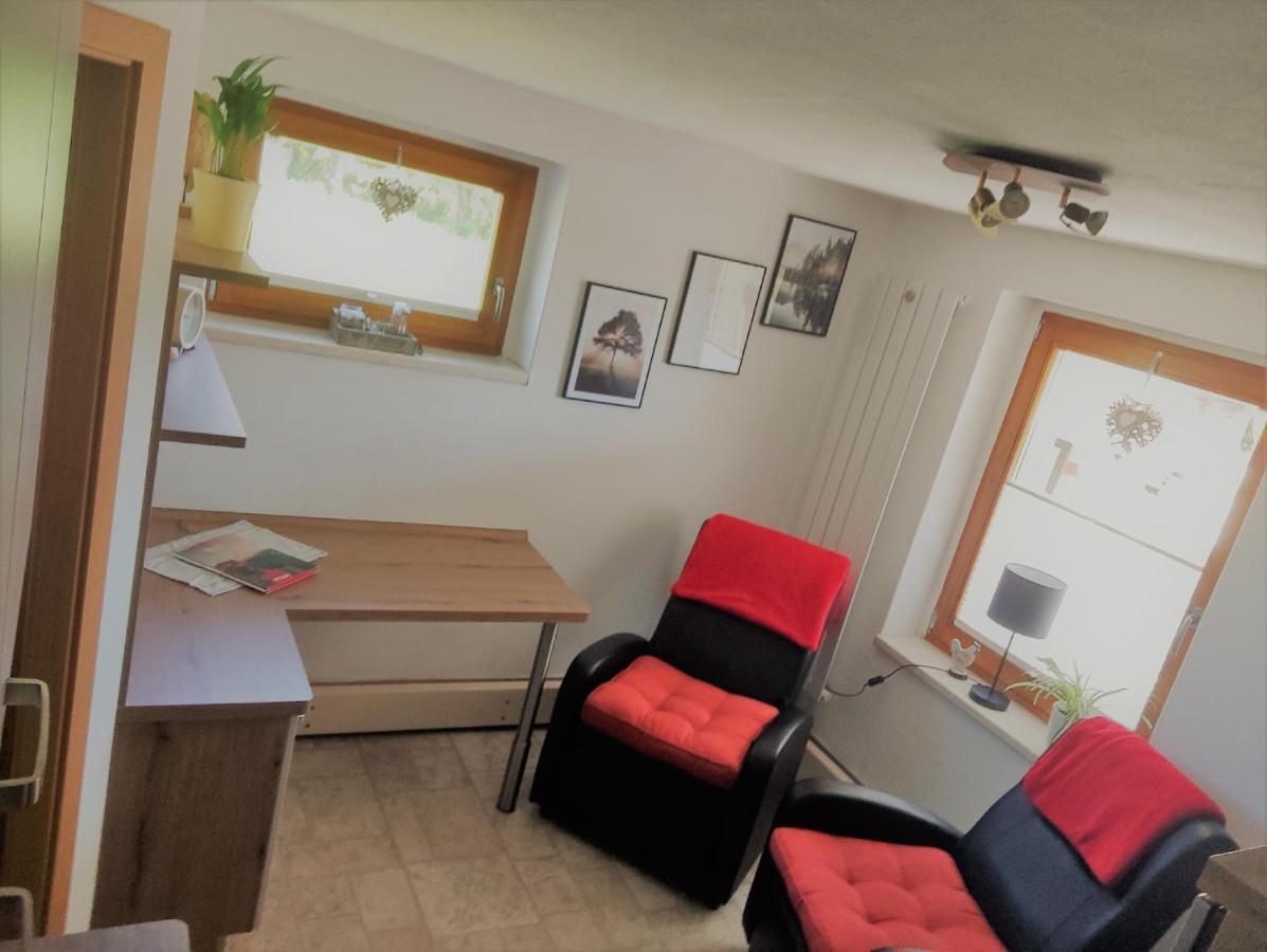 Ferienwohnung Nimm Dir Zeit ヒンターヘルムスドルフ エクステリア 写真